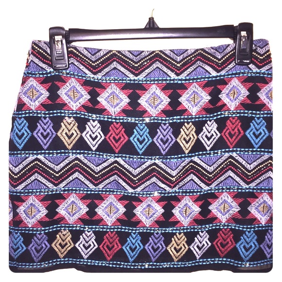 Dresses & Skirts - Skirt